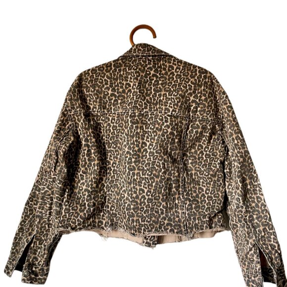 Free People Cheetah Leopard Cropped Denim Jacket Raw Edge L $108 - Picture 4 of 5